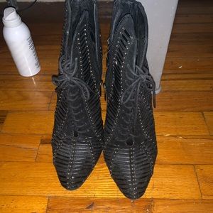 Vince camuto booties